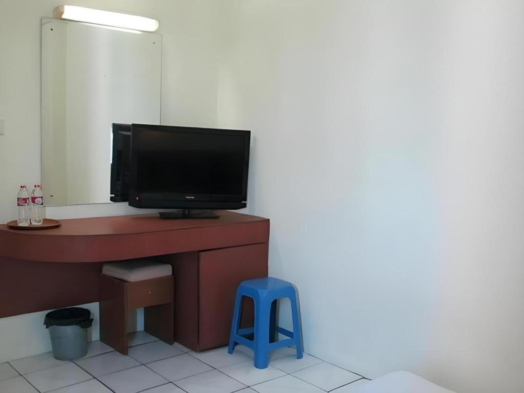 Hotel Lautze Indah Джакарта Екстериор снимка