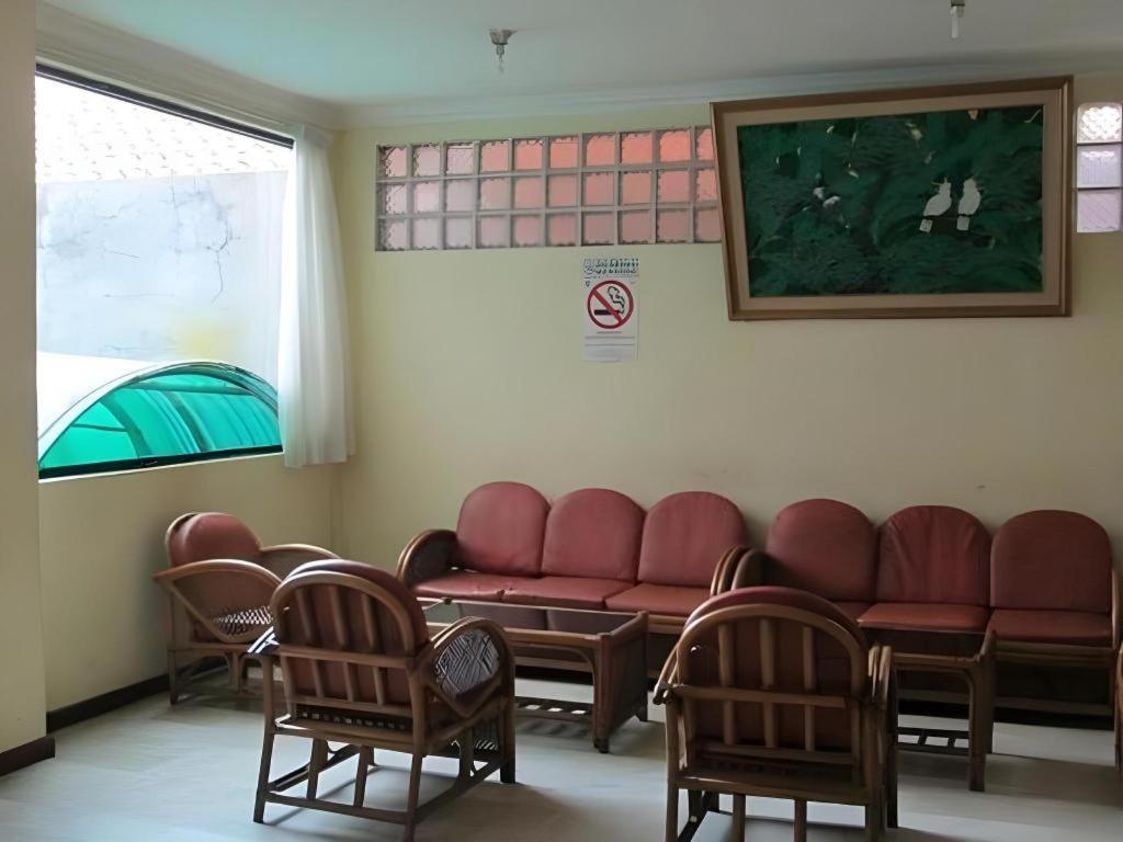 Hotel Lautze Indah Джакарта Екстериор снимка