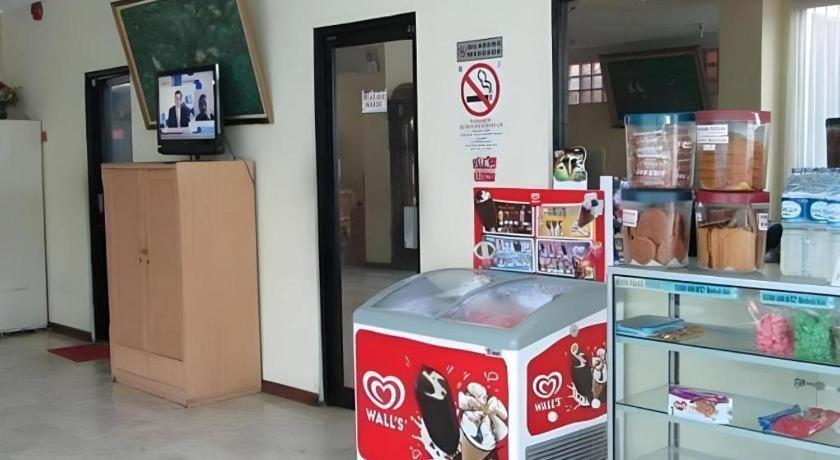 Hotel Lautze Indah Джакарта Екстериор снимка