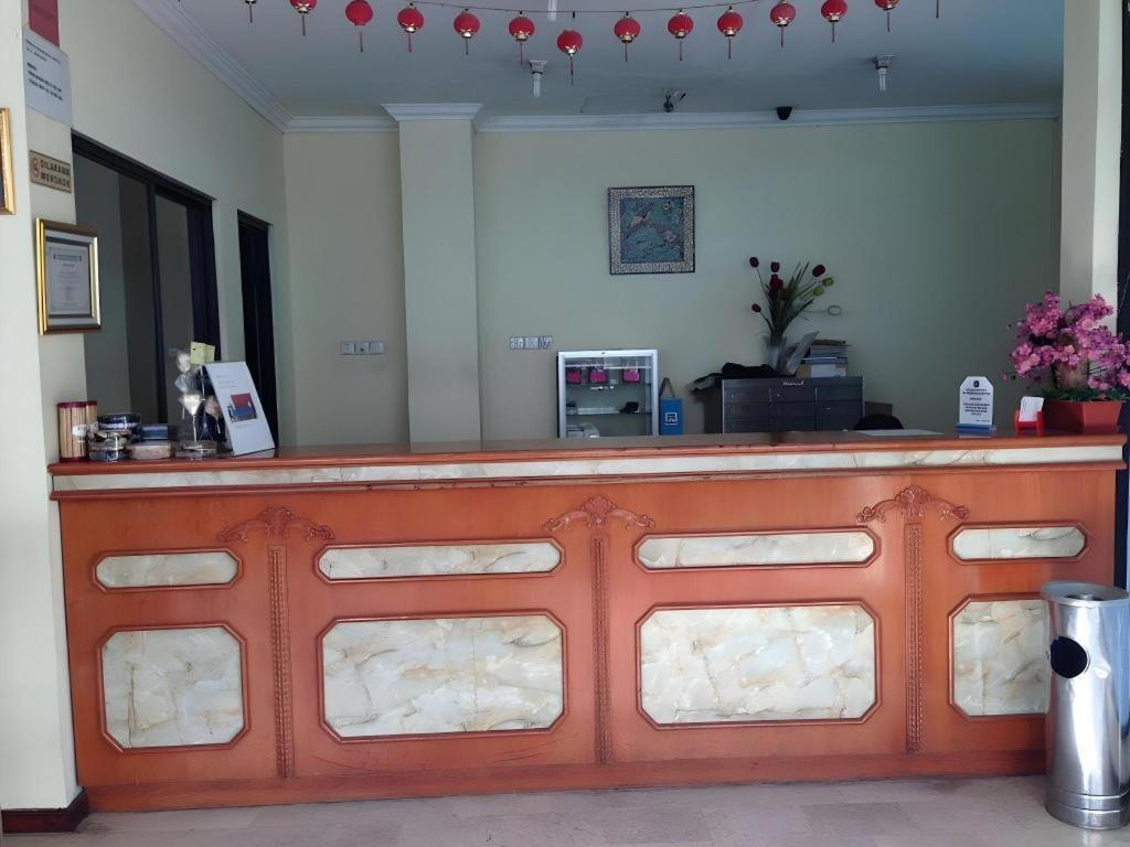 Hotel Lautze Indah Джакарта Екстериор снимка