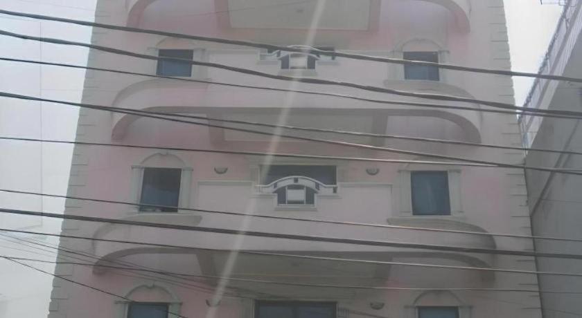 Hotel Lautze Indah Джакарта Екстериор снимка