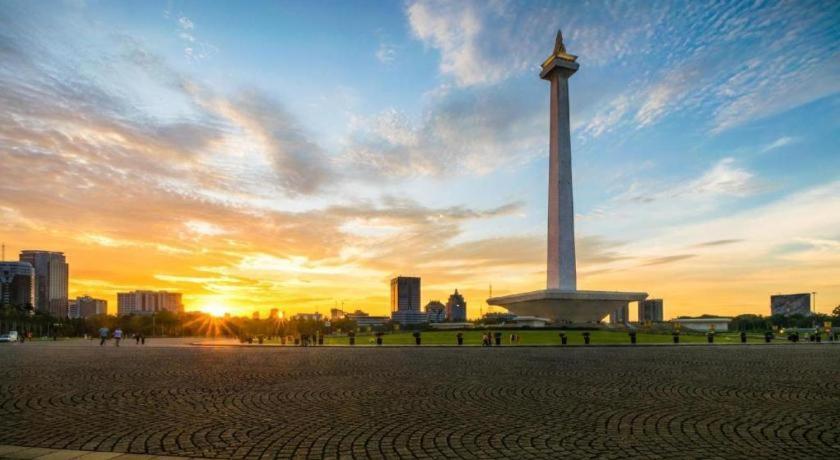 Hotel Lautze Indah Джакарта Екстериор снимка