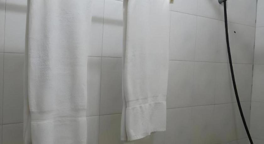 Hotel Lautze Indah Джакарта Екстериор снимка